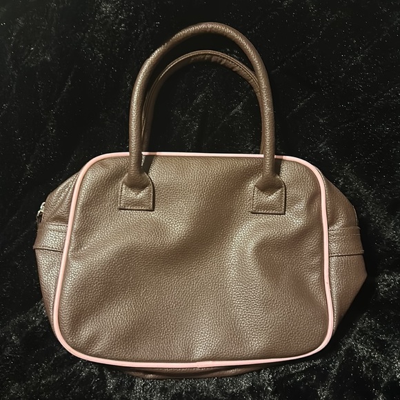 Disneyland purse, Mickey Mouse purchased in Anaheim, Disneyland Park. - Picture 2 of 3